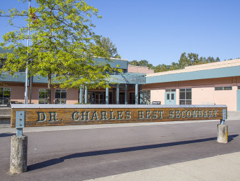 Ecole Dr. Charles Best Secondary School 2